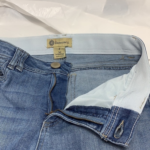 WOMEN'S Democracy Blue Ab Technology Straight Leg Unfinished Cuff Jeans SIze 4 - Picture 11 of 13